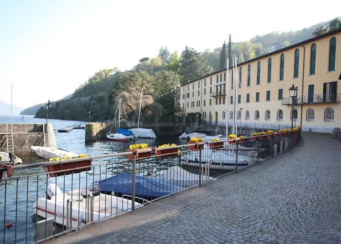 Red House Appartement Cremia