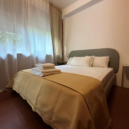 Red House * Cremia